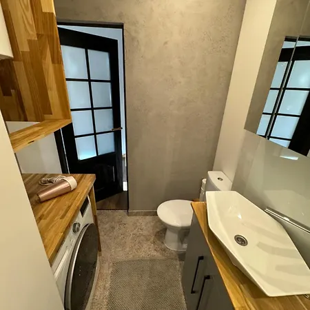 Timber Tale With Free Parking And Self Check-in * リガ